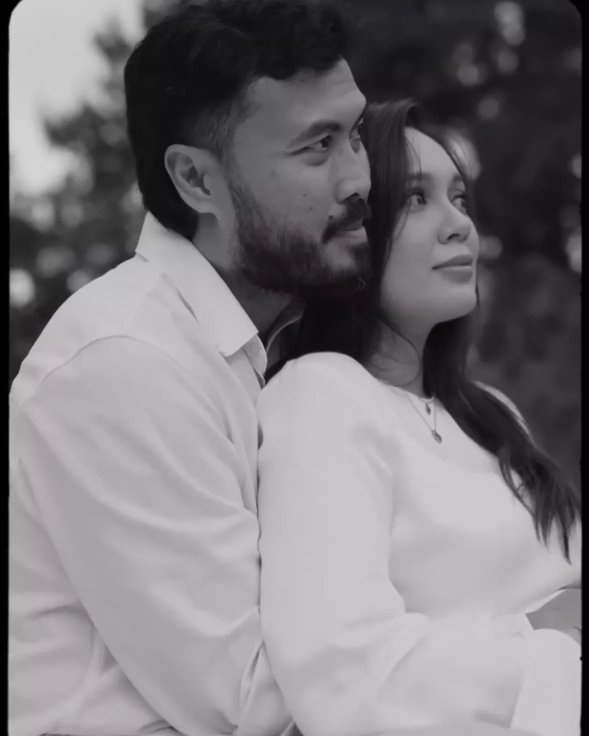 Nelydia Senrose Umum Hamil Cahaya Mata Pertama, Hadiah Istimewa Sempena Ulang Tahun Perkahwinan Ke-7