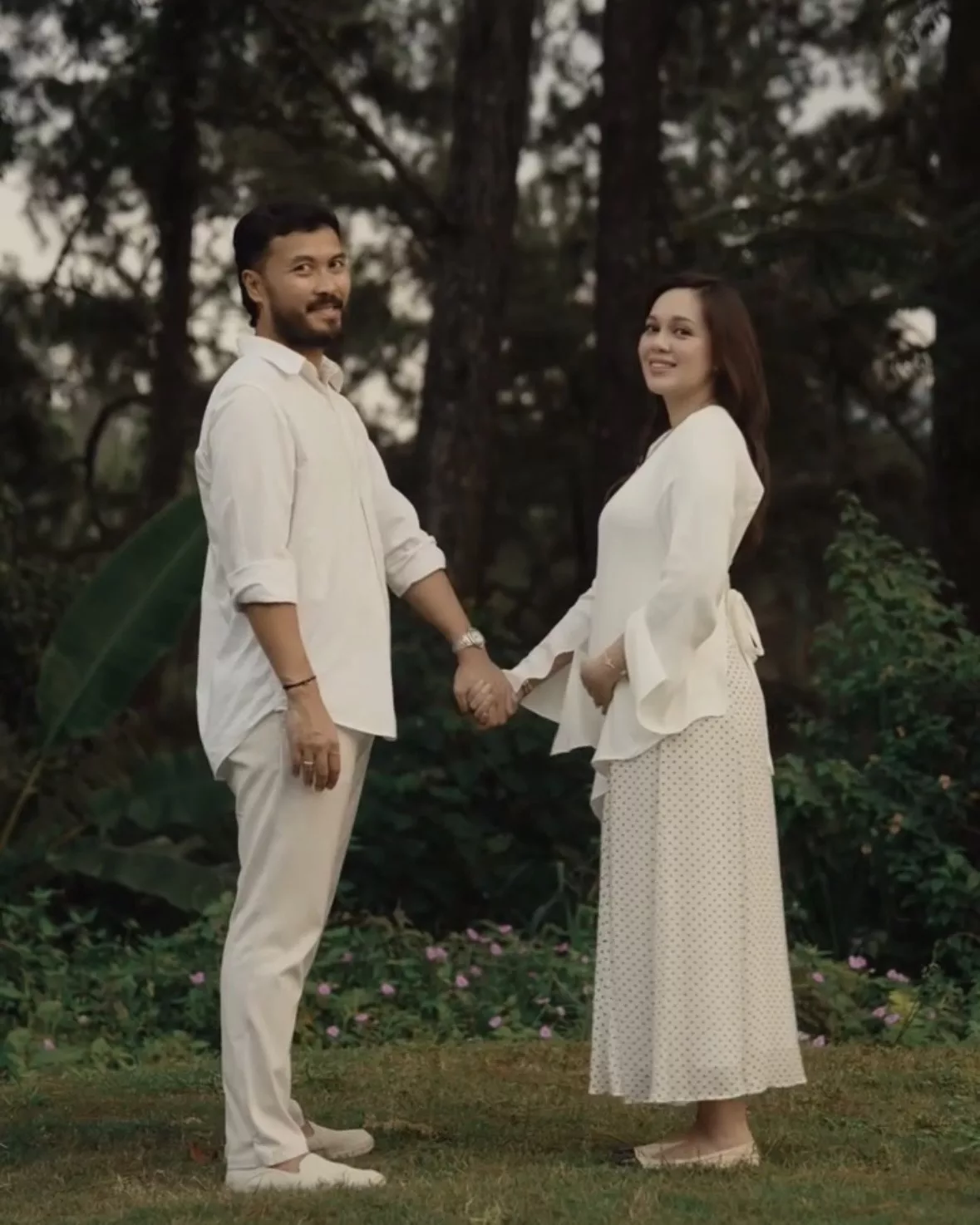 Nelydia Senrose Umum Hamil Cahaya Mata Pertama, Hadiah Istimewa Sempena Ulang Tahun Perkahwinan Ke-7