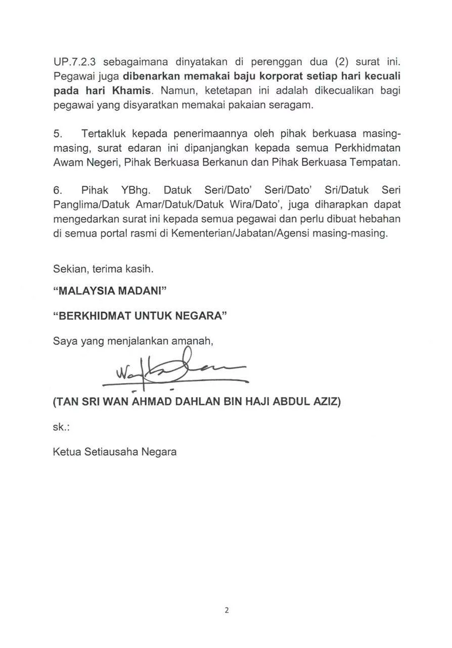 Penjawat Awam Digalakkan Pakai Batik Setiap Hari, Sokong Usaha Jimat Tenaga Di Bangunan Kerajaan 8 Penjawat Awam Digalakkan Pakai Batik Setiap Hari, Sokong Usaha Jimat Tenaga Di Bangunan Kerajaan