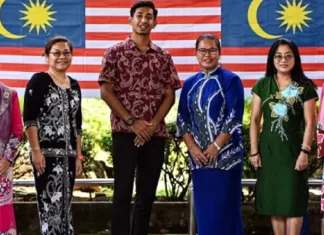 Penjawat Awam Digalakkan Pakai Batik Setiap Hari, Sokong Usaha Jimat Tenaga Di Bangunan Kerajaan