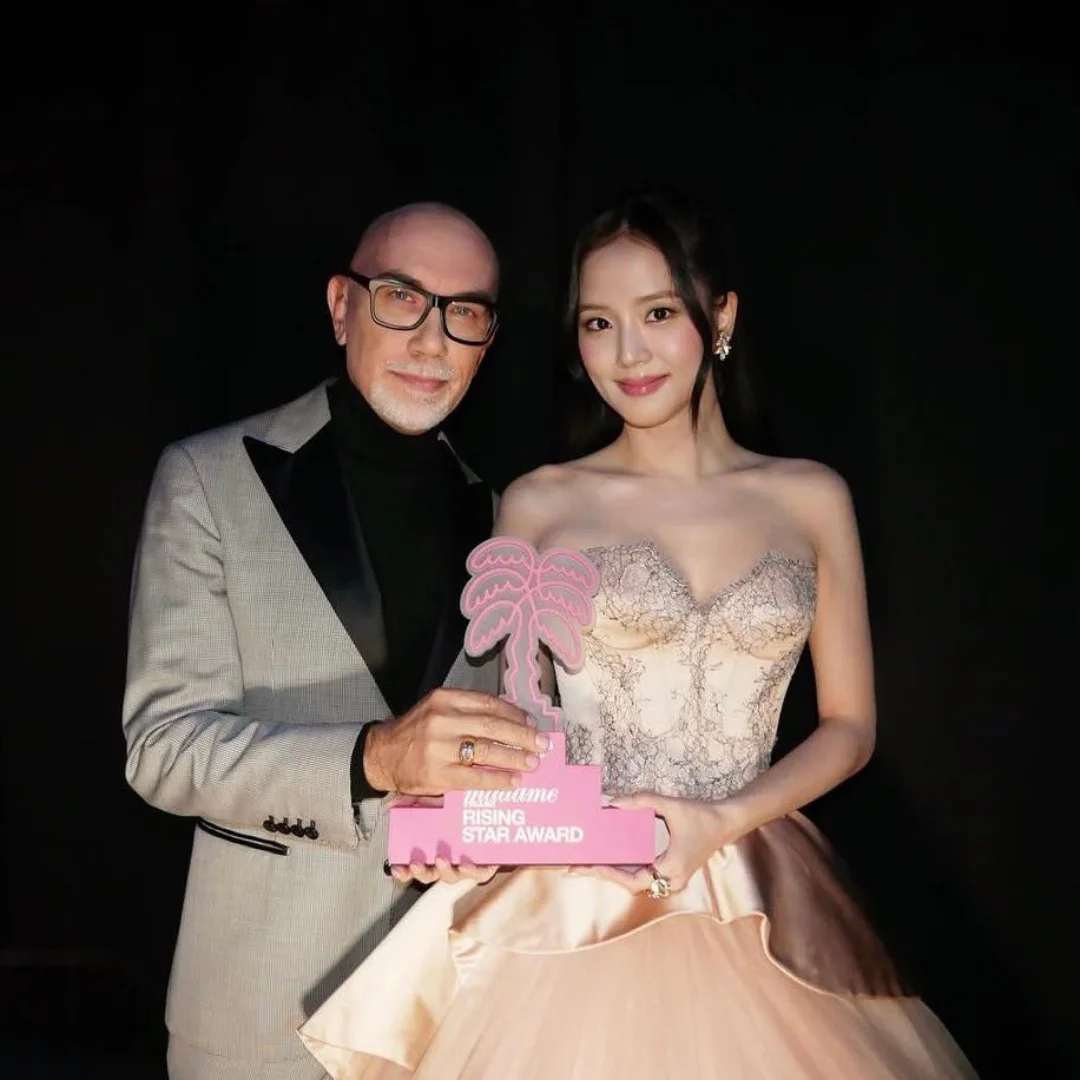 Jisoo Blackpink Cipta Sejarah Di Canneseries, Jadi Wanita Asia Pertama Raih ‘Madame Figaro Rising Star Award’