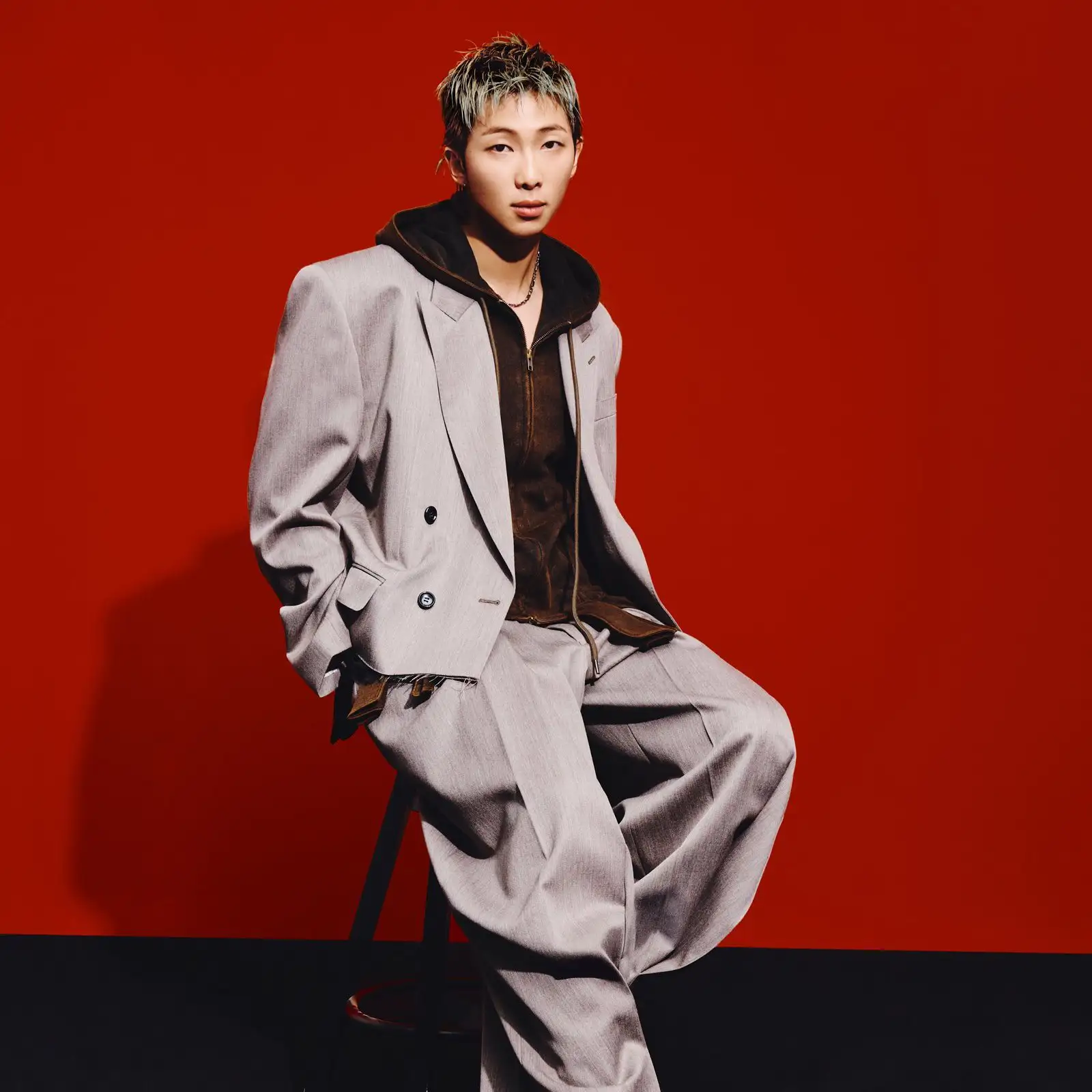 RM BTS Cipta Sejarah, Satu-Satunya Artis Asia Dalam Senarai Elit Pemenang AMA Sebagai Solois & Anggota Kumpulan 4 RM BTS Cipta Sejarah, Satu-Satunya Artis Asia Dalam Senarai Elit Pemenang AMA Sebagai Solois & Anggota Kumpulan