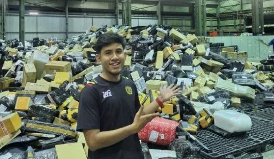 Tak Kisah Penat & Gigih Belajar Sambil Bekerja, Mahasiswa 24 Tahun Ini Dah Raih Pengalaman 20 Pekerjaan