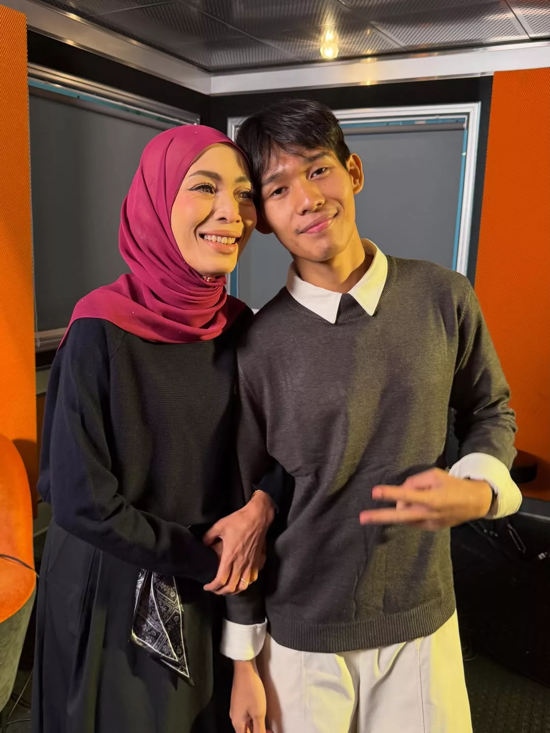 Impian Sejak Sakit Akhirnya Tercapai, Anak Amyza Aznan Tunai Umrah 5 Impian Sejak Sakit Akhirnya Tercapai, Anak Amyza Aznan Tunai Umrah