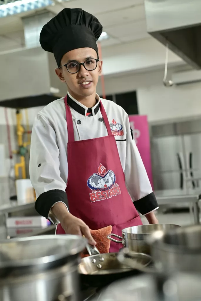 Universiti College Bestari (UCB) Tampil Berani Cabar Pentas Jalen Star Chef 2, Buktikan Bakat IPTS Juga Mampu Menyinar