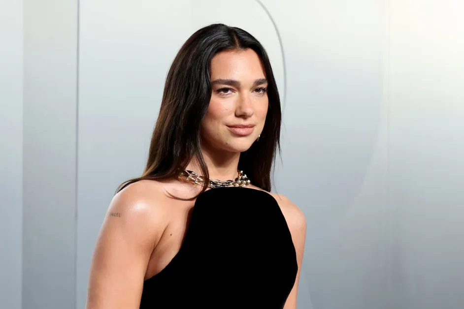 Dua Lipa Saman Samsung AS Juta, Dakwa Imej Pada Kotak TV Diguna Tanpa Kebenaran