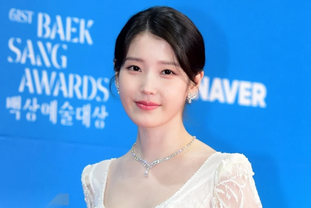 IU Teruskan Tradisi Derma Atas Nama Peminat, Sumbang 100 Juta Korea Won Demi Kebajikan Kanak-Kanak
