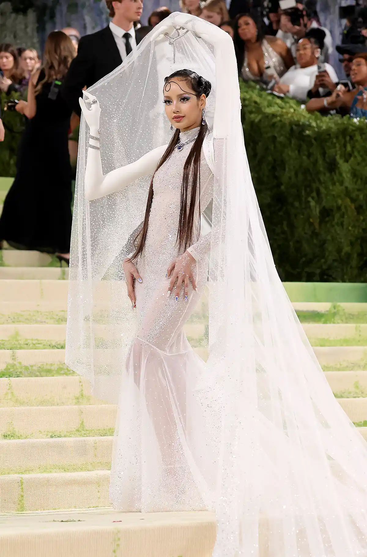 Met Gala 2026: Lisa BLACKPINK Tampil Bak Pengantin Futuristik, Busana Mewah Makan Masa Hampir 3,000 Jam Untuk Disiapkan