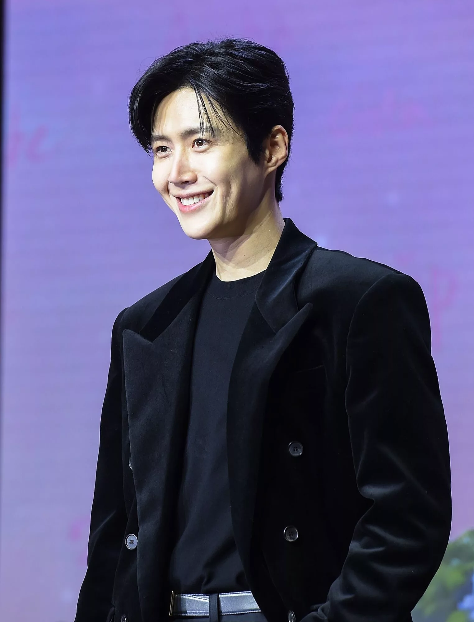 Kim Seon-ho Rai Hari Lahir Ke-40 Dengan Lebih Bermakna, Sumbang 50 Juta Won Buat Kebajikan Warga Emas 4 Kim Seon-ho Rai Hari Lahir Ke-40 Dengan Lebih Bermakna, Sumbang 50 Juta Won Buat Kebajikan Warga Emas