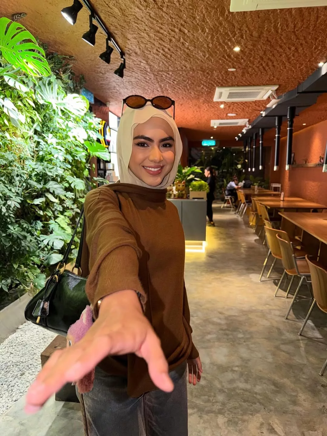 “Selamanya Manja…” -Noniswara Kongsi Momen Erysha Emyra Temani Arwah Bapa Di Hospital