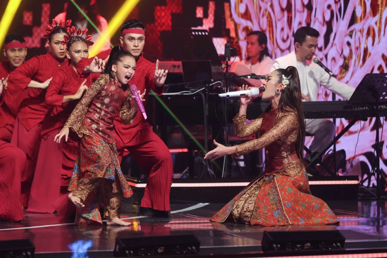Dominasi Pentas Grand Finale, Anggrek Dinobat Juara Talk To My Manager 2! 13 Dominasi Pentas Grand Finale, Anggrek Dinobat Juara Talk To My Manager 2!