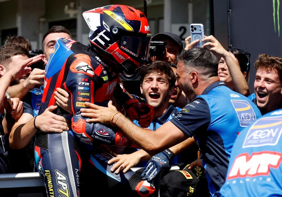 Hakim Danish Pecah Kemarau 10 Tahun Malaysia, Rangkul Gelaran Juara Di GP Czech!