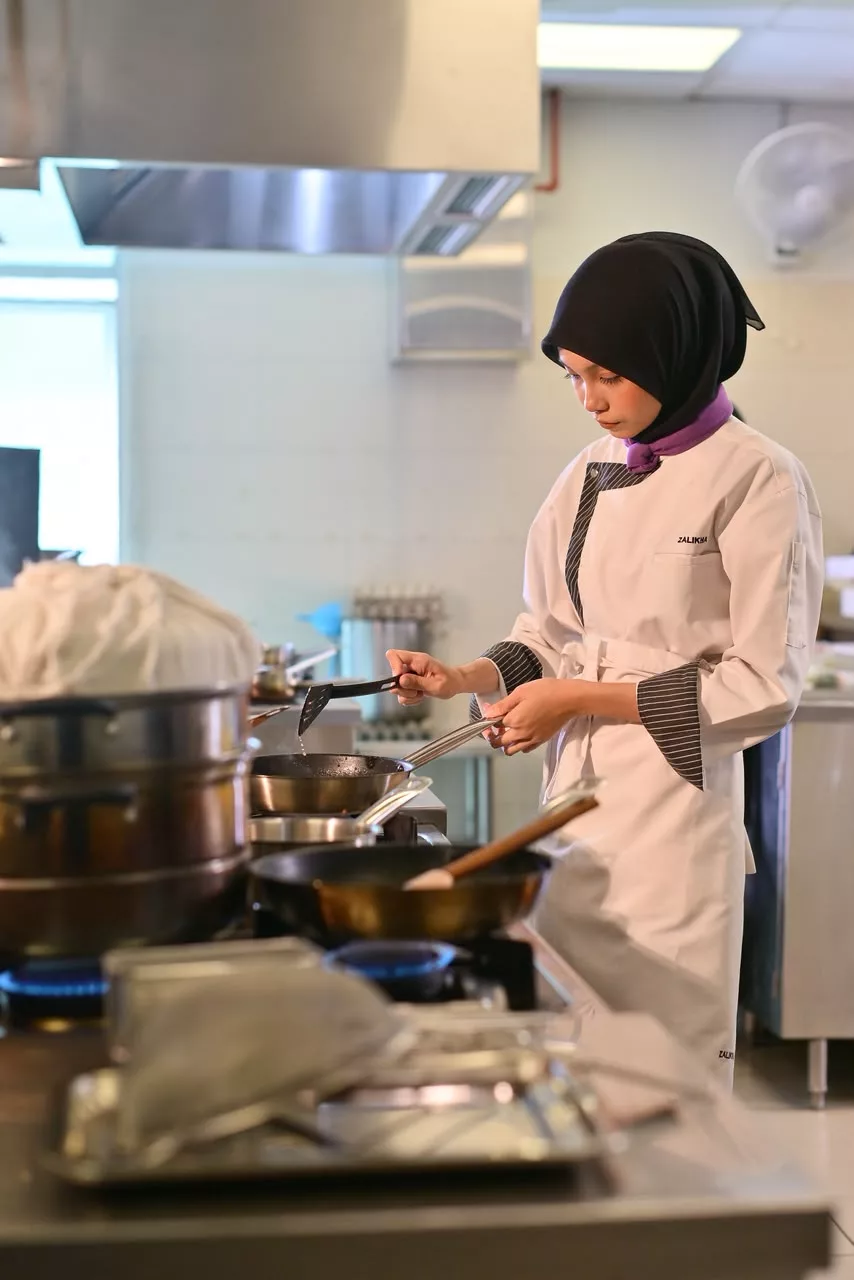 #GirlsPower: Syafikah Nazurah Dari UiTM Dungun Dinobat Juara JALEN Star Chef 2, Tak Sangka Cubaan Kali Kedua Membawa Tuah