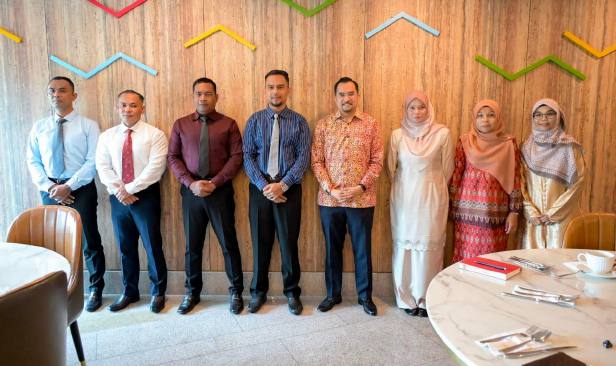 16 Bekas Tentera Mula Bertugas Sebagai Warden MRSM, MARA Sasar Sifar Buli Menjelang 2027 6 16 Bekas Tentera Mula Bertugas Sebagai Warden MRSM, MARA Sasar Sifar Buli Menjelang 2027