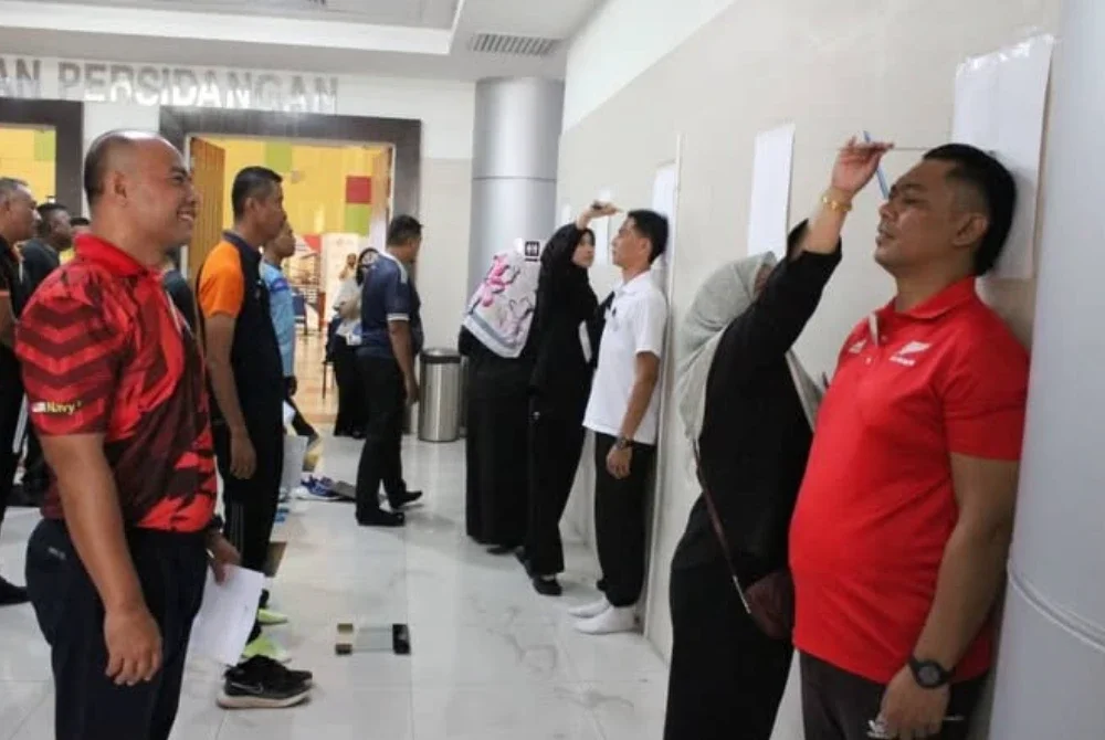 16 Bekas Tentera Mula Bertugas Sebagai Warden MRSM, MARA Sasar Sifar Buli Menjelang 2027 8 16 Bekas Tentera Mula Bertugas Sebagai Warden MRSM, MARA Sasar Sifar Buli Menjelang 2027
