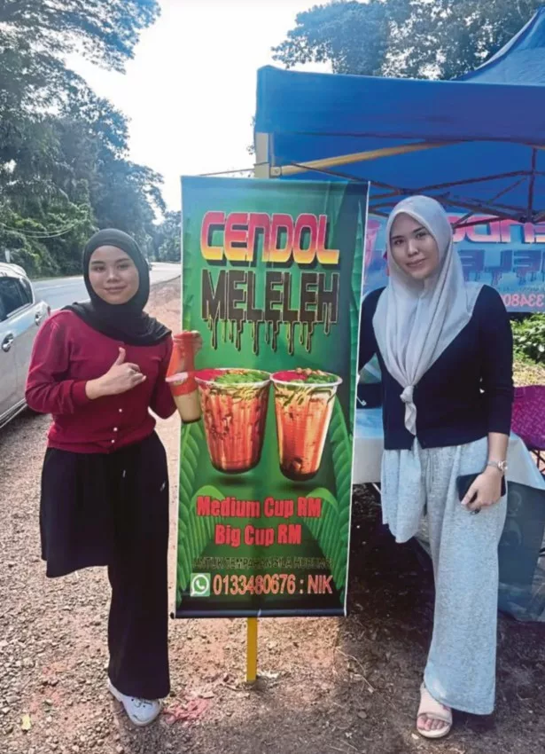 Kehilangan Kaki Bukan Penamat, Dua Beradik Ini Bangkit Cari Rezeki Dengan Niaga Cendol