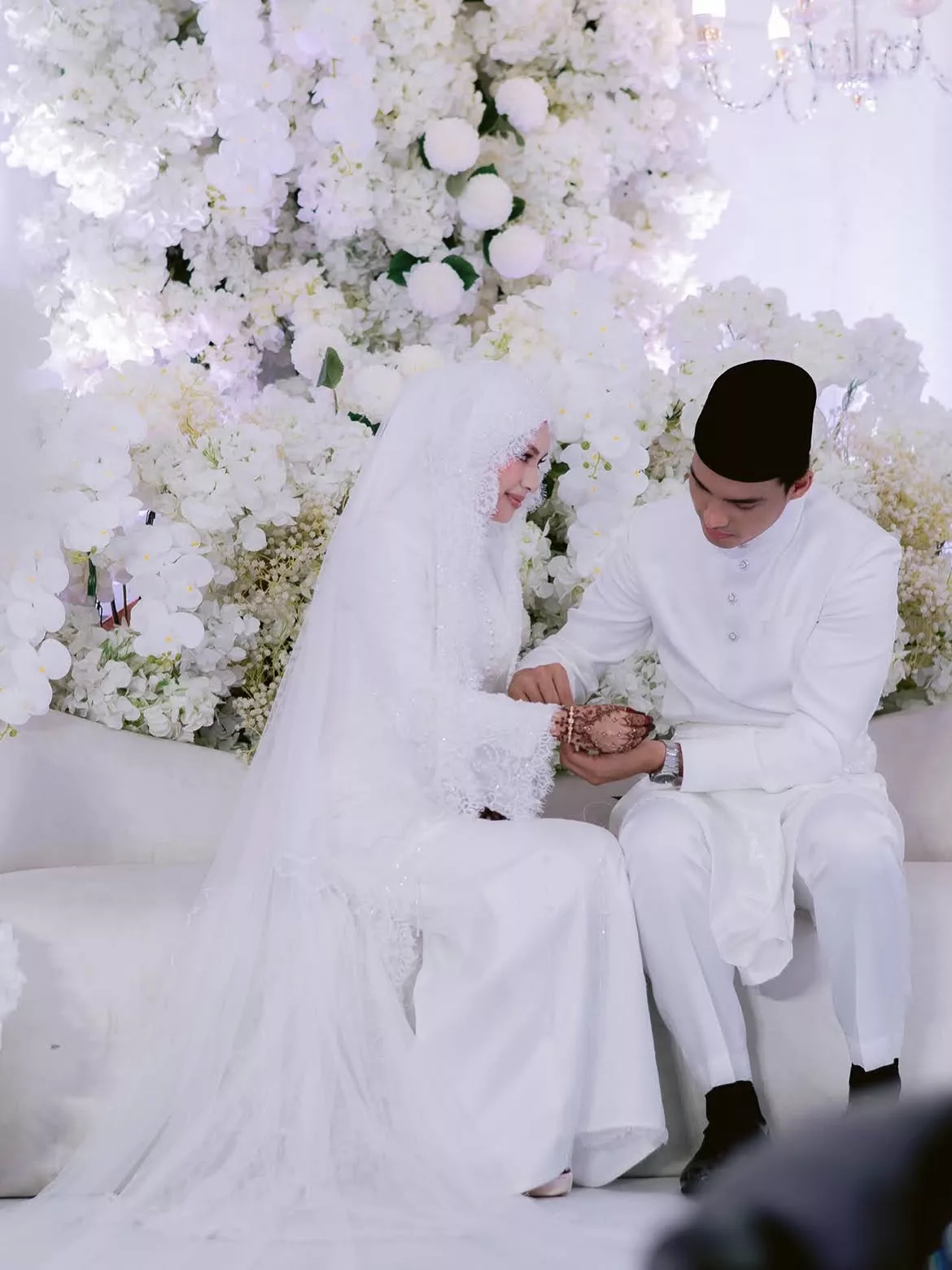 Enam Tahun Bina Cinta, Jazmy Juma Titip Penghargaan Buat Isteri Tercinta 7 Enam Tahun Bina Cinta, Jazmy Juma Titip Penghargaan Buat Isteri Tercinta