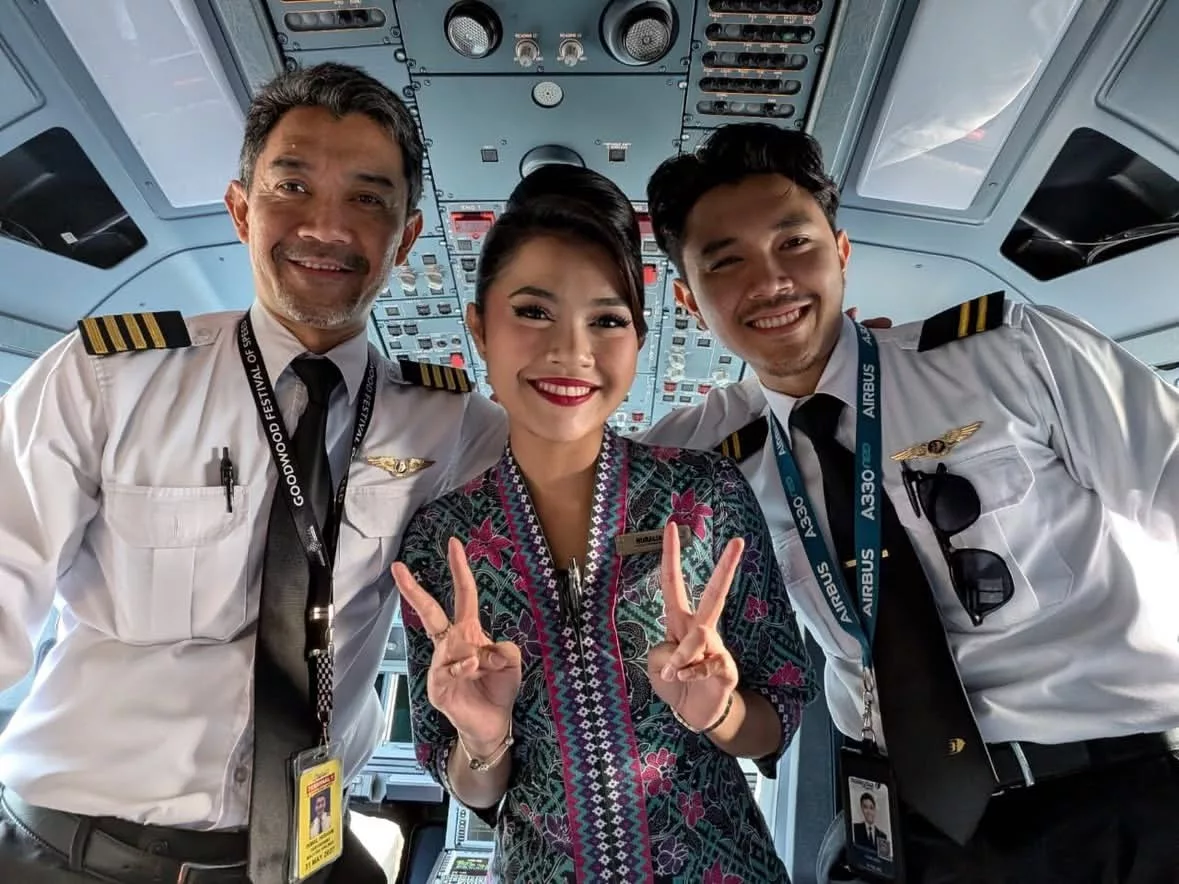 Bapa Kapten, Anak Lelaki Juruterbang, Anak Perempuan Pramugari! Kisah Keluarga Ini Buat Ramai Kagum 6 Bapa Kapten, Anak Lelaki Juruterbang, Anak Perempuan Pramugari! Kisah Keluarga Ini Buat Ramai Kagum