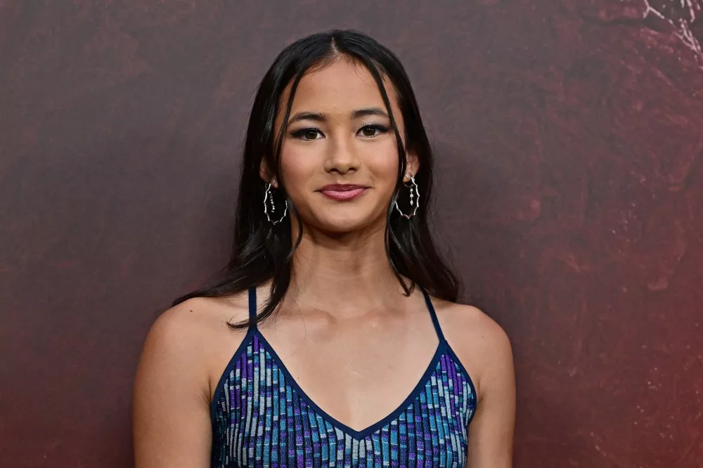 Bintang Muda ‘Godzilla x Kong’, Kaylee Hottle Maut Dalam Nahas Jalan Raya Pada Usia 18 Tahun 7 Bintang Muda ‘Godzilla x Kong’, Kaylee Hottle Maut Dalam Nahas Jalan Raya Pada Usia 18 Tahun