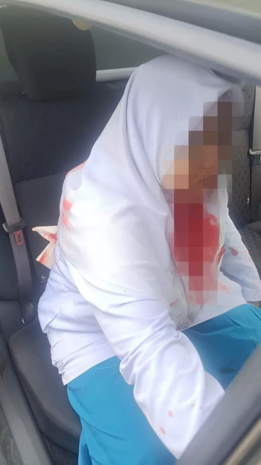 “Kena Tengok Keadaan…” –Bapa Mangsa Tikaman 16 Kali Belum Terima Permohonan Maaf 9 “Kena Tengok Keadaan…” –Bapa Mangsa Tikaman 16 Kali Belum Terima Permohonan Maaf