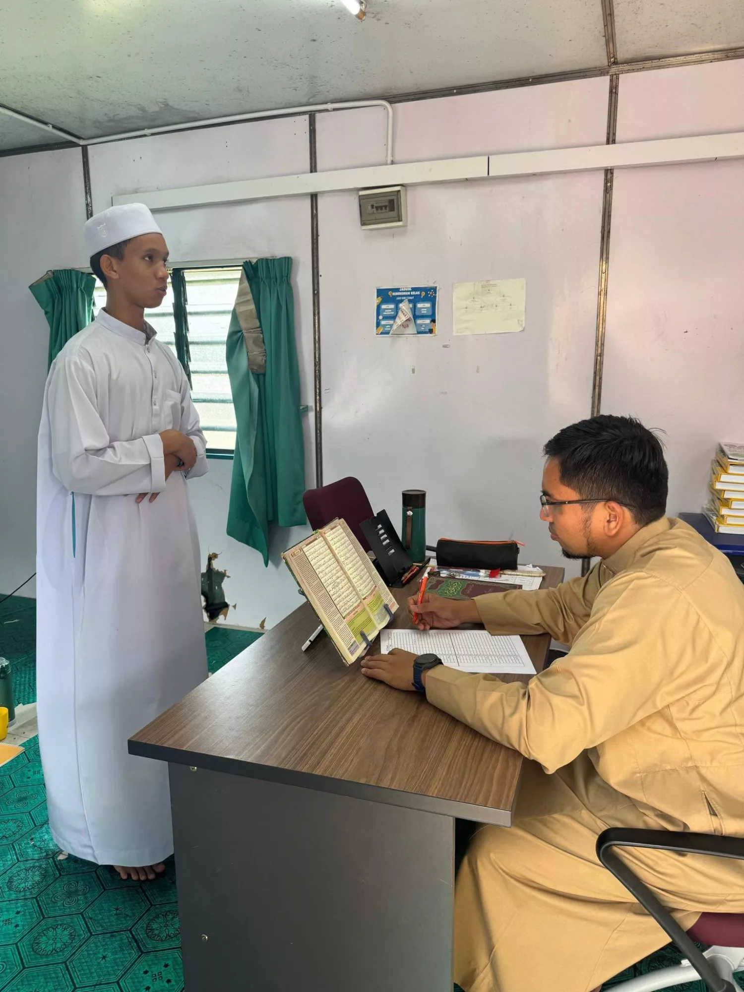 15 Jam Tanpa Pembetulan, Tengku Umayr Akef Raih Syahadah Ula Dalam Hafazan 30 Juzuk Al-Quran