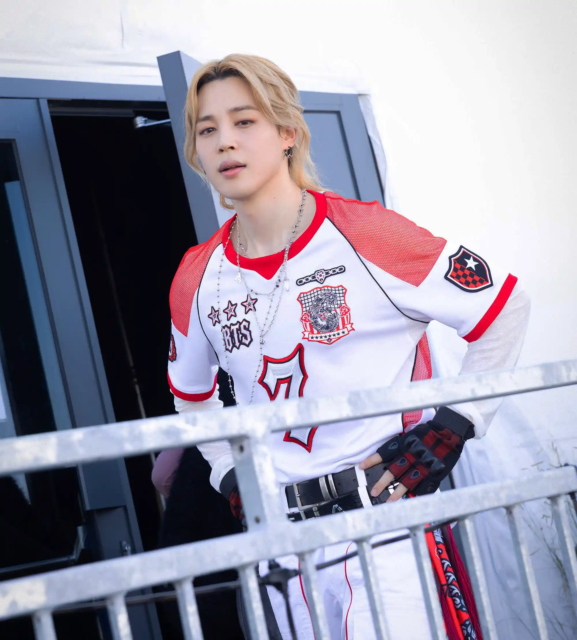 BTS Dominasi Lelongan Amal FIFA, Kostum 7 Anggota Jadi Rebutan Pengumpul Dunia