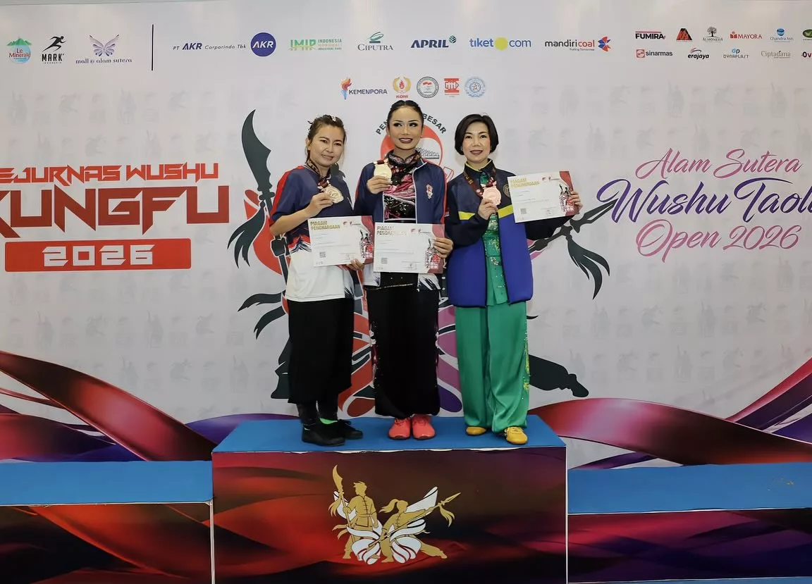 Kris Dayanti Tawan Gelanggang Wushu, Raih Pingat Emas Pada Usia 51 Tahun