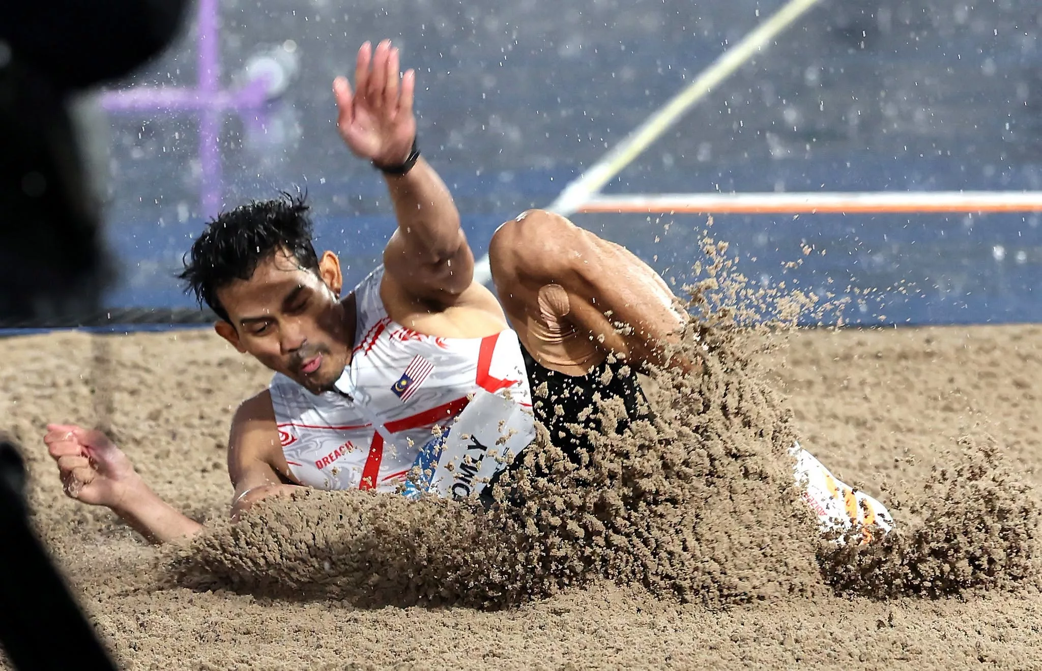 Datuk Abdul Latif Romly Sumbang Emas Kelima Malaysia, Akui Cuaca Jejas Misi Pecah Rekod Dunia