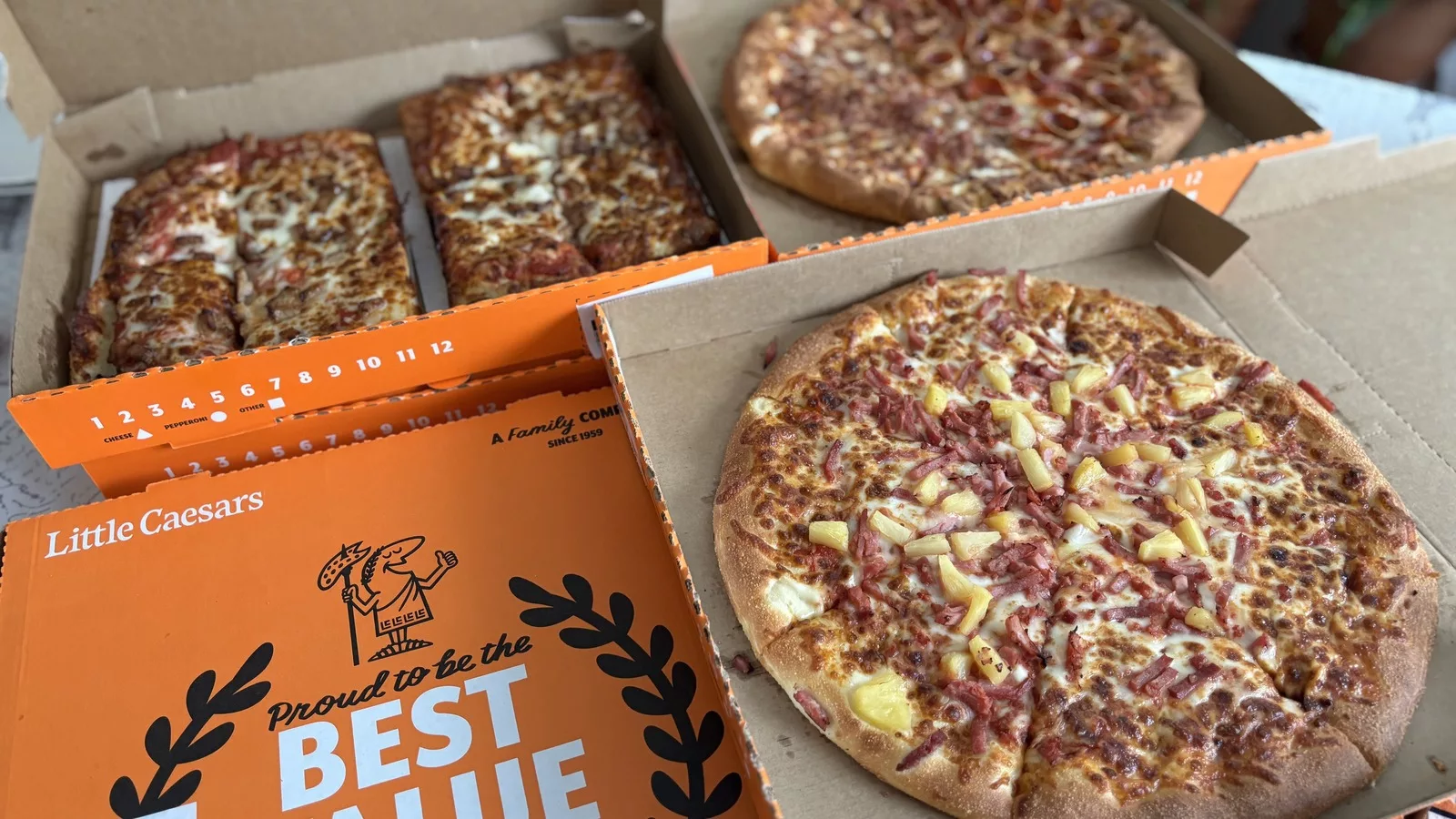 Siapa Cepat Dia Dapat! Little Caesars Kini Buka Cawangan Kedua, 100 Pizza Percuma Menanti