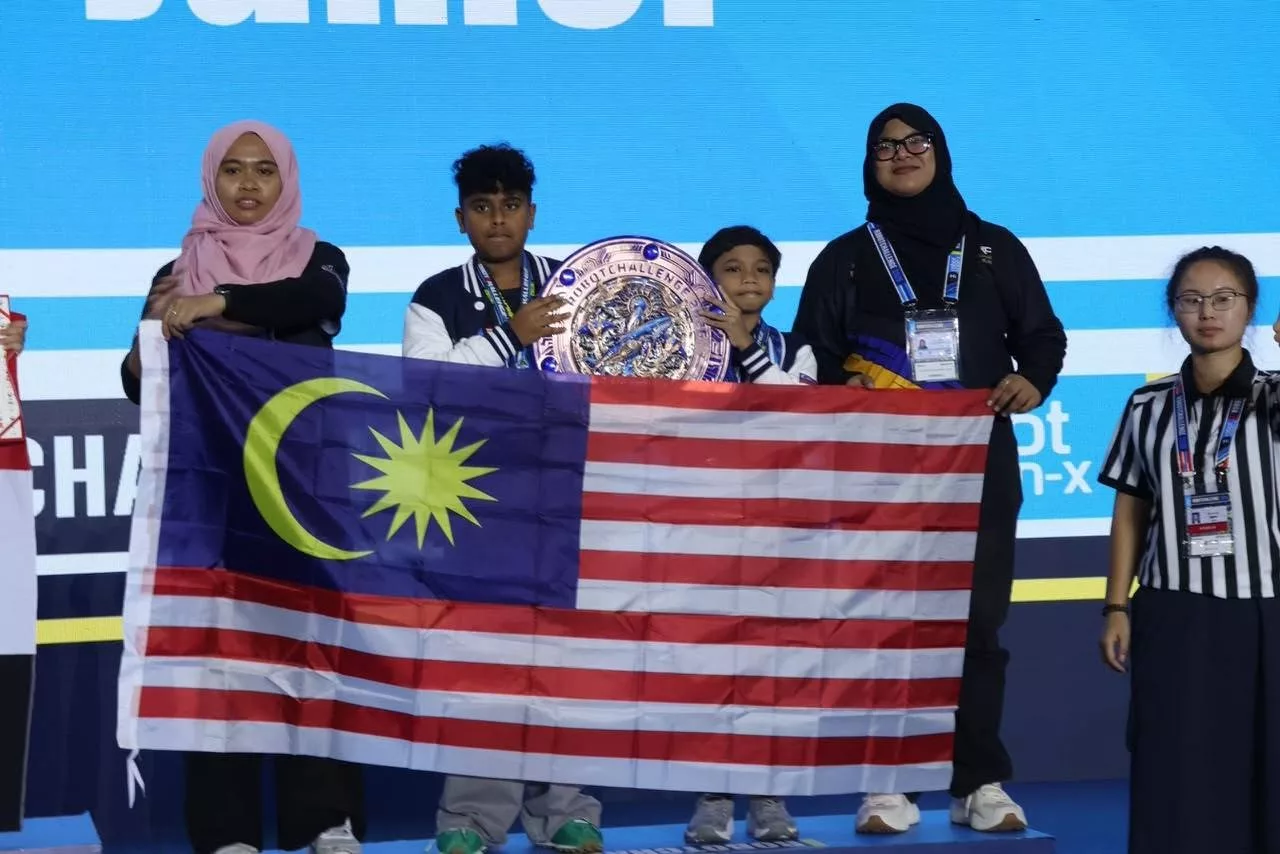 Pasukan Robotik Malaysia Harumkan Nama Negara, Raih Lima Pingat Di World Robot Challenge 7 Pasukan Robotik Malaysia Harumkan Nama Negara, Raih Lima Pingat Di World Robot Challenge