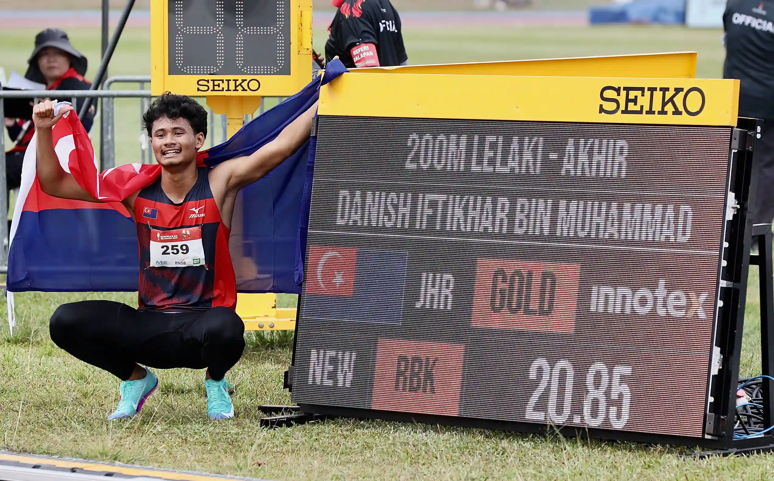Raja Pecut SUKMA! Danish Iftikhar Lengkapkan Hatrik Dengan Rekod Terbaru