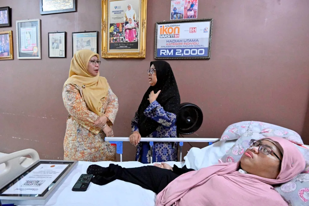 Dr. Siti Hawa Cipta Sejarah, Terima Pengiktirafan Malaysia Book of Records 8 Dr. Siti Hawa Cipta Sejarah, Terima Pengiktirafan Malaysia Book of Records