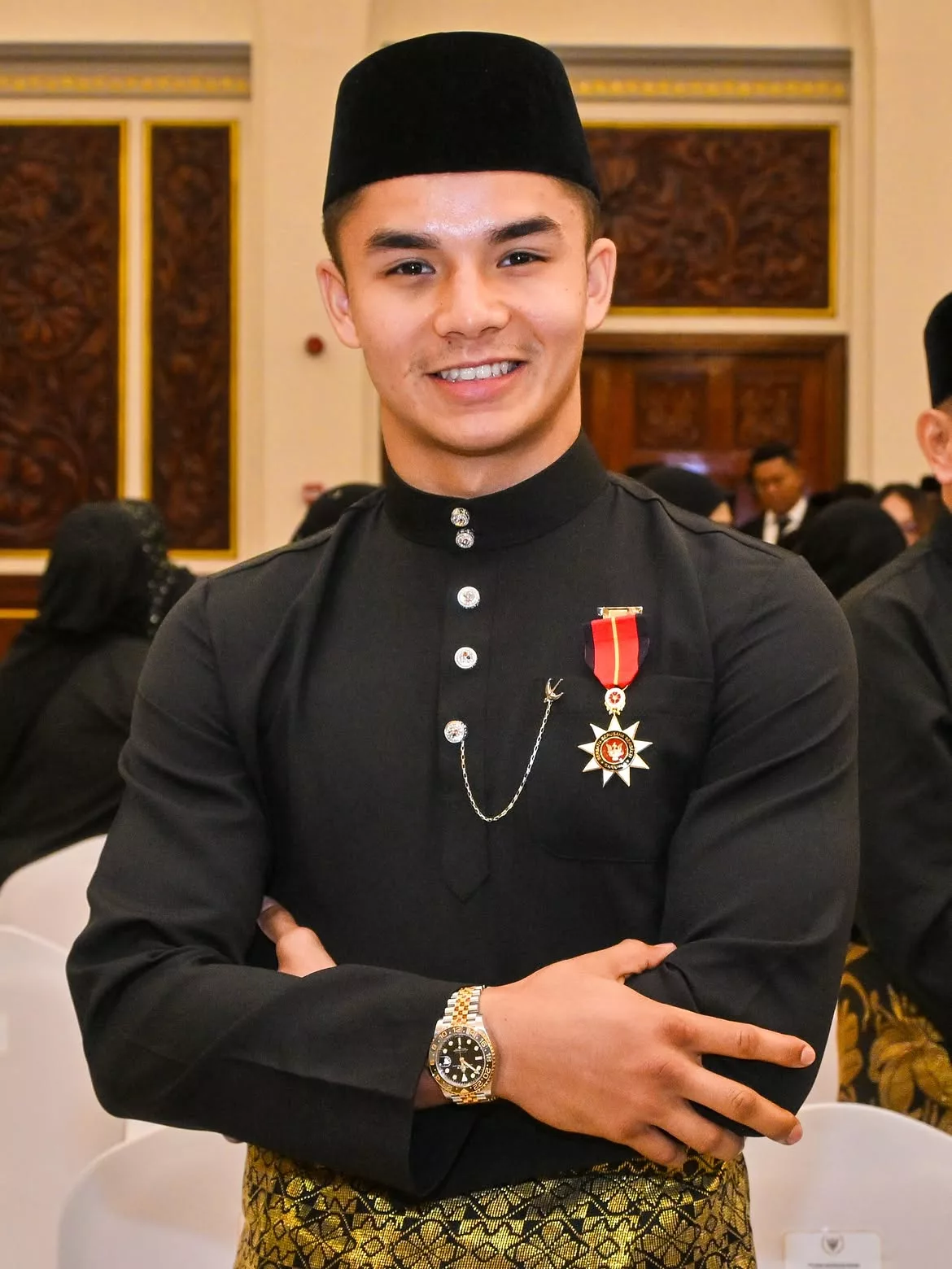 Johan Ghazali Terima Ahli Bintang Sarawak, ‘Dato’ Jojo Soon?’ Gurau Anak Muda 19 Tahun 10 Johan Ghazali Terima Ahli Bintang Sarawak, ‘Dato’ Jojo Soon?’ Gurau Anak Muda 19 Tahun