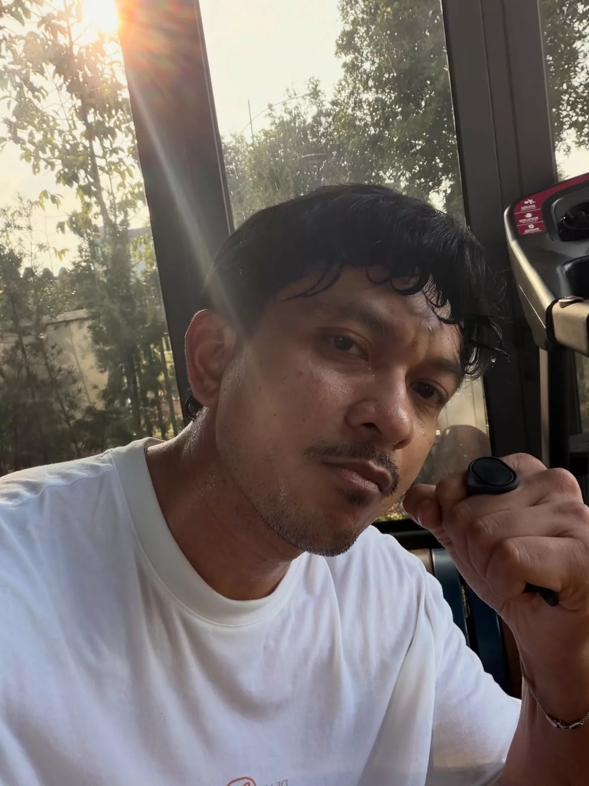 Shukri Yahaya Cedera Kena Letupan ‘Pyro’ Di Set Penggambaran Chelot, Namun Enggan Serik 9 Shukri Yahaya Cedera Kena Letupan ‘Pyro’ Di Set Penggambaran Chelot, Namun Enggan Serik