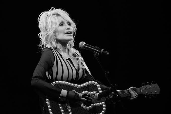 Dolly Parton Meninggal Dunia Pada Usia 80 Tahun, Dunia Kenang Legasi ‘Queen of Country’