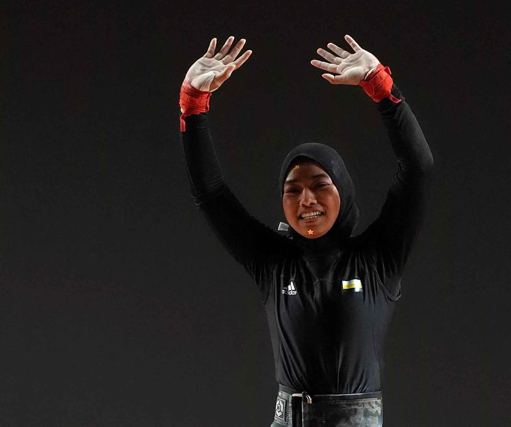 SUKMA Terakhir Penuh Makna, Qistina Qharisya Hadiahkan Emas Buat Perak