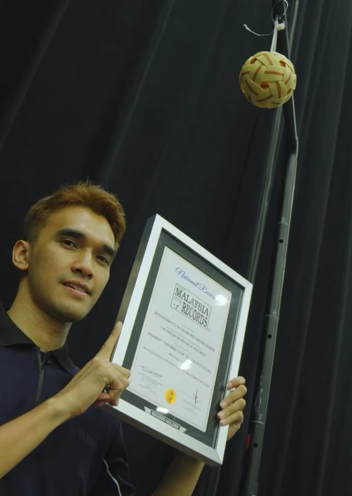 Syahir Rosdi Cipta Rekod Malaysia Book of Records, Sepakan 'Tekong' Cecah 2.28 Meter