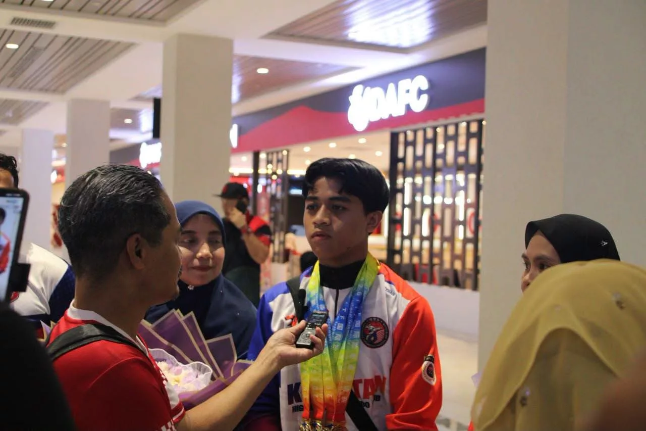 Muhammad Esyhan Izz Raih Empat Emas, Ukir Kejayaan Cemerlang Di Pentas Taekwondo China! Tahniah! 7 Muhammad Esyhan Izz Raih Empat Emas, Ukir Kejayaan Cemerlang Di Pentas Taekwondo China! Tahniah!