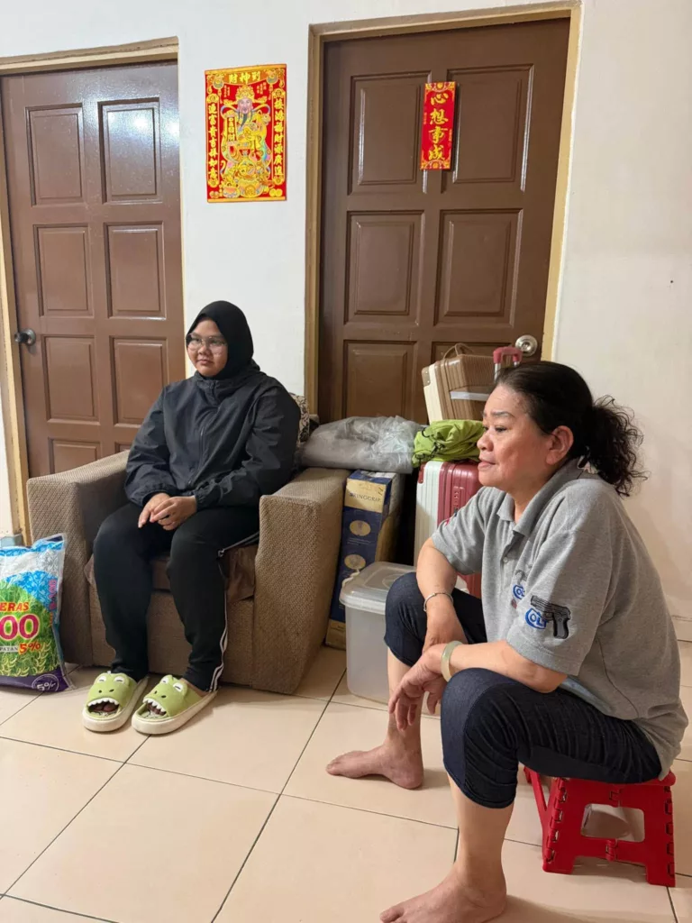 Anak Yatim Intan Nazura Dijaga Keluarga Tionghua, Kini Bakal Sambung Pengajian Di UUM