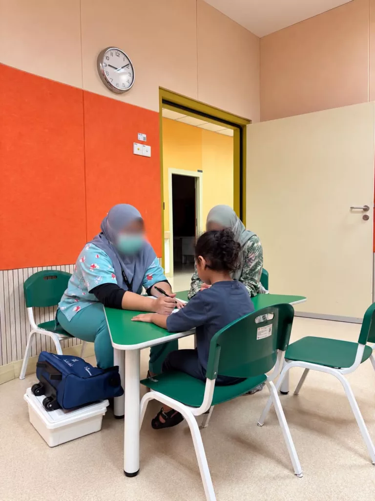 “Hari Ini, Khalisa Masih Khalisa Yang Sama” Anak Azmi Saat Disahkan Berada Dalam Spektrum Autisme 2 “Hari Ini, Khalisa Masih Khalisa Yang Sama” Anak Azmi Saat Disahkan Berada Dalam Spektrum Autisme