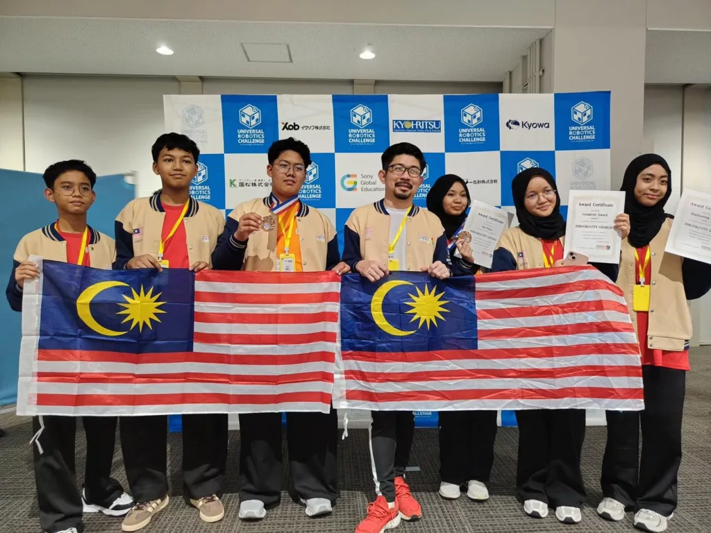 Harumkan Nama Malaysia Di Osaka, Pelajar SAHUT Raih Tiga Pengiktirafan Di Universal Robotics Challenge 2026