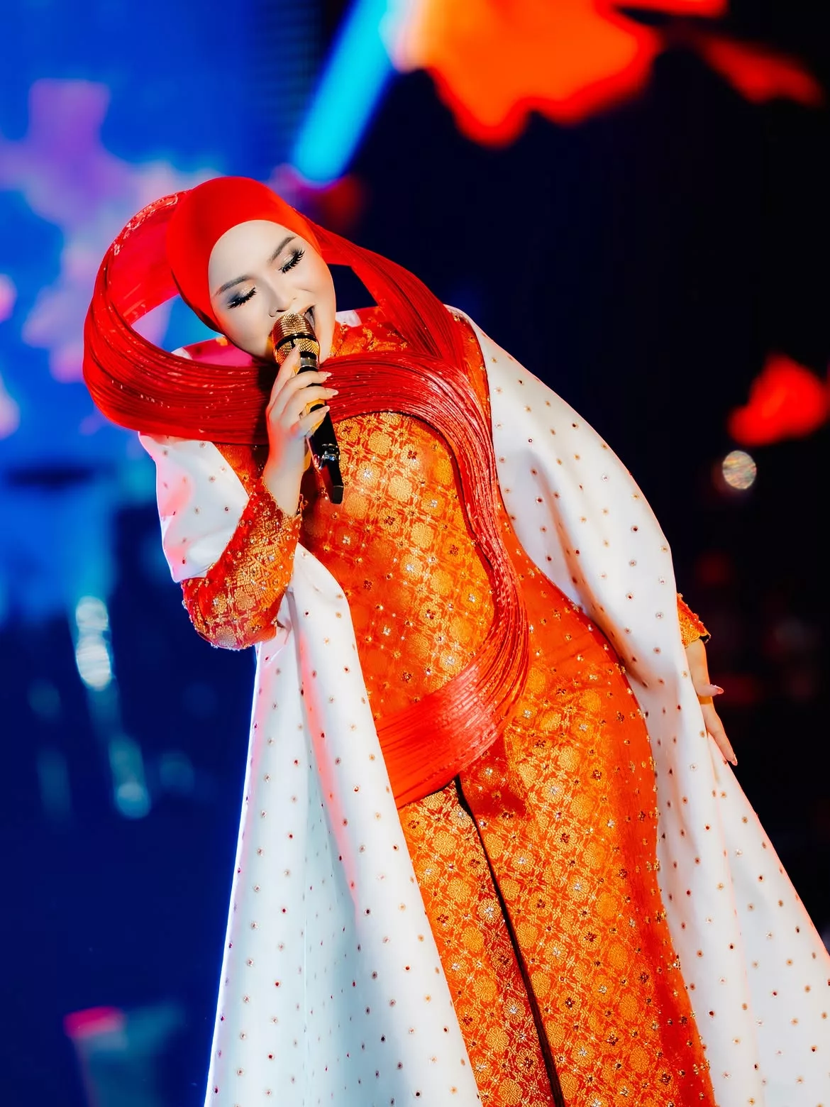 “Macam Sukan Olimpik Untuk Penyanyi” -Aina Abdul Kejar Masa, Mahu Beri Yang Terbaik Di Eurovision