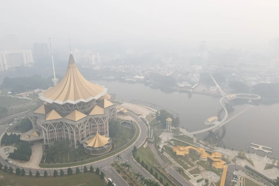 Jerebu Sampai Malaysia, Menteri Kehutanan Indonesia Tegaskan “Asap Tak Kenal Sempadan”