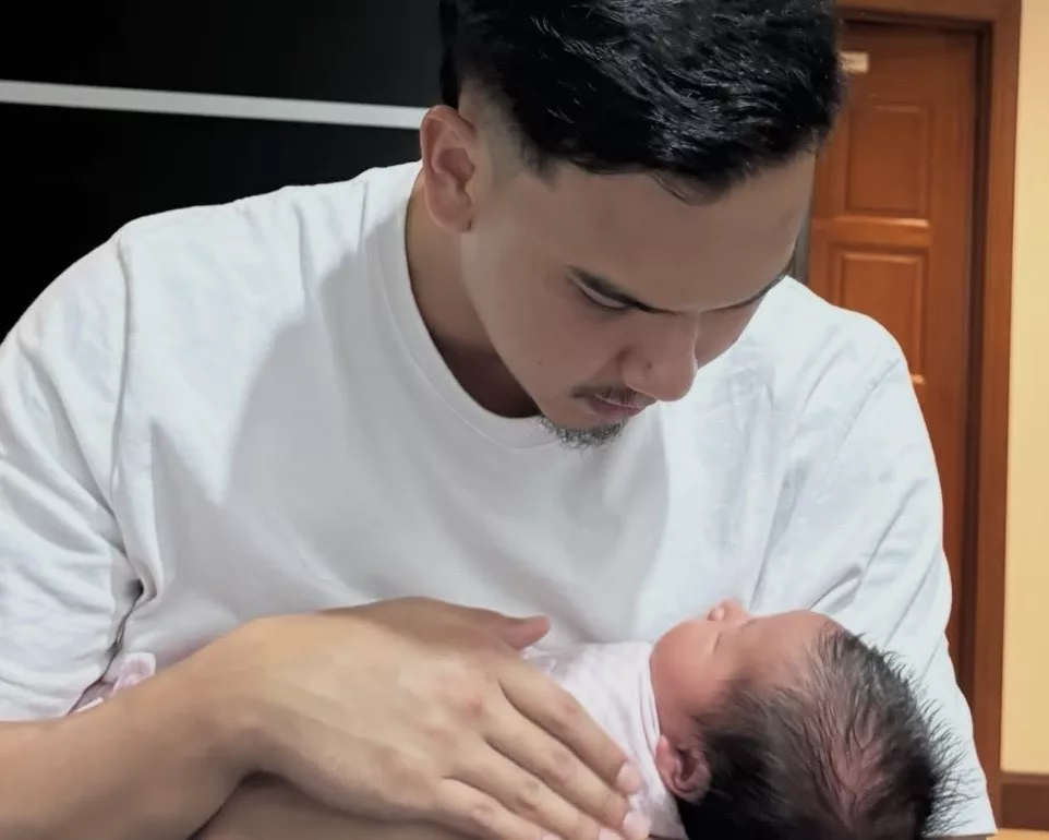 MK K-Clique Dah Tinggalkan Kisah Silam, Kini Bahagia Luang Masa Bersama Keluarga 6 MK K-Clique Dah Tinggalkan Kisah Silam, Kini Bahagia Luang Masa Bersama Keluarga
