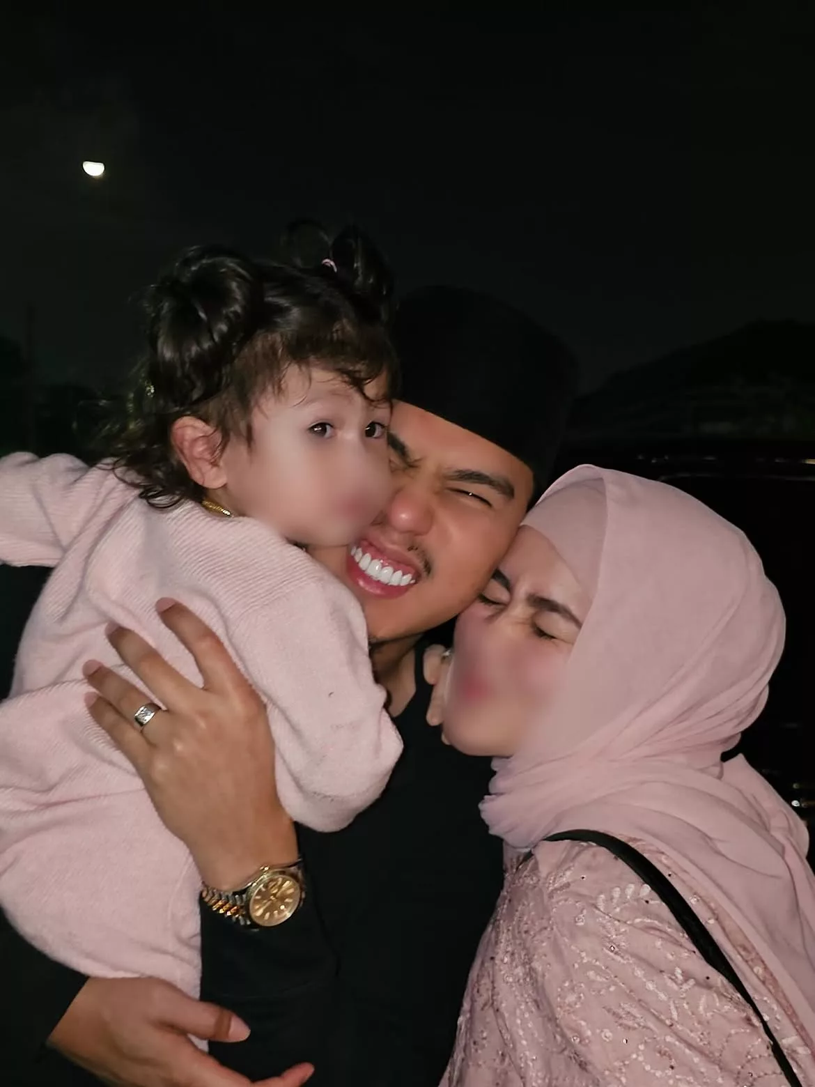MK K-Clique Dah Tinggalkan Kisah Silam, Kini Bahagia Luang Masa Bersama Keluarga 2 MK K-Clique Dah Tinggalkan Kisah Silam, Kini Bahagia Luang Masa Bersama Keluarga