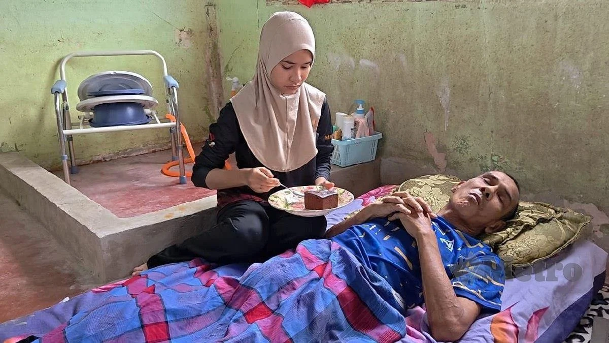 “Ayah Satu-Satunya Harta Berharga Saya” –Anak Tunggal Tangguh Pengajian Demi Jaga Bapa 2 “Ayah Satu-Satunya Harta Berharga Saya” –Anak Tunggal Tangguh Pengajian Demi Jaga Bapa