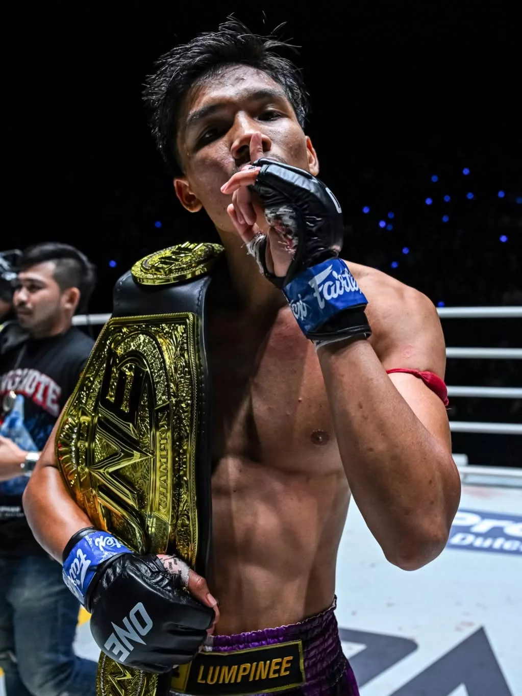 Aliff Rakib Raih Anugerah Perdana Belia Negara 2026 Selepas Cipta Sejarah Di Pentas Dunia! Tahniah! 2 Aliff Rakib Raih Anugerah Perdana Belia Negara 2026 Selepas Cipta Sejarah Di Pentas Dunia! Tahniah!