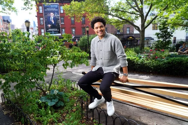 Trevor Noah Bakal Buat Persembahan Pertama Di Malaysia, Temui Peminat November Ini!
