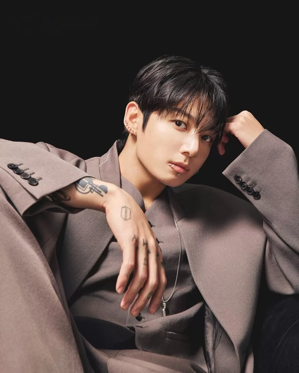 Jungkook BTS Derma 1 Bilion Won Kepada Hospital Kanak-Kanak, Prihatin Nasib Keluarga Berpendapatan Rendah