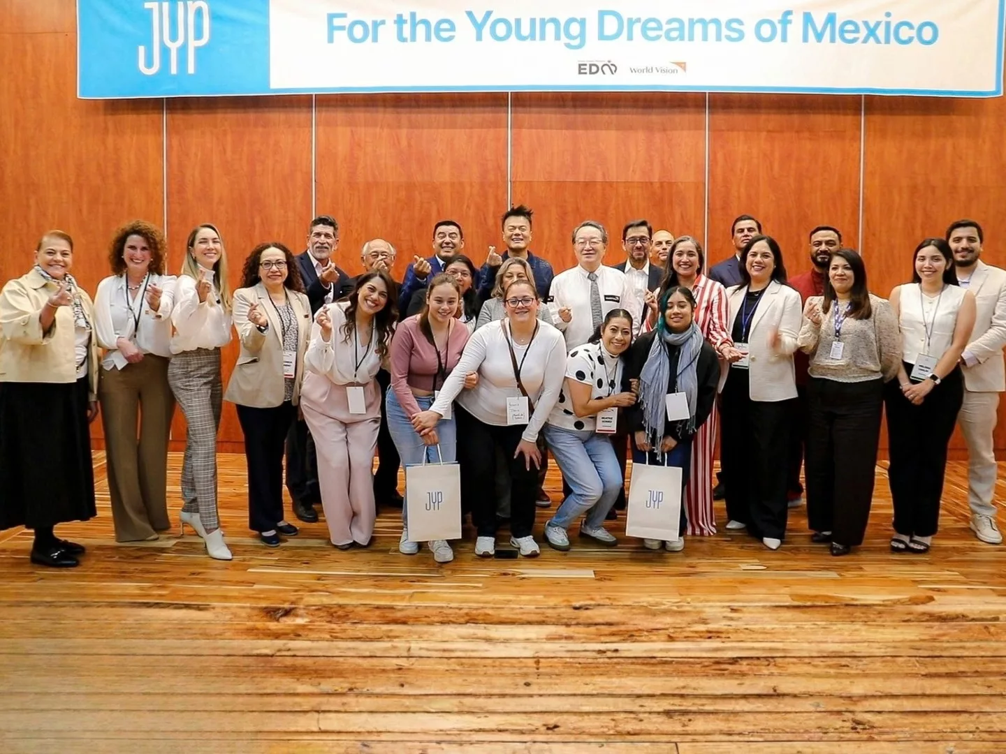 J.Y. Park & JYP Entertainment Sumbang RM1.65 Juta, Bantu Kanak-Kanak Kurang Berkemampuan Di Mexico 6 J.Y. Park & JYP Entertainment Sumbang RM1.65 Juta, Bantu Kanak-Kanak Kurang Berkemampuan Di Mexico